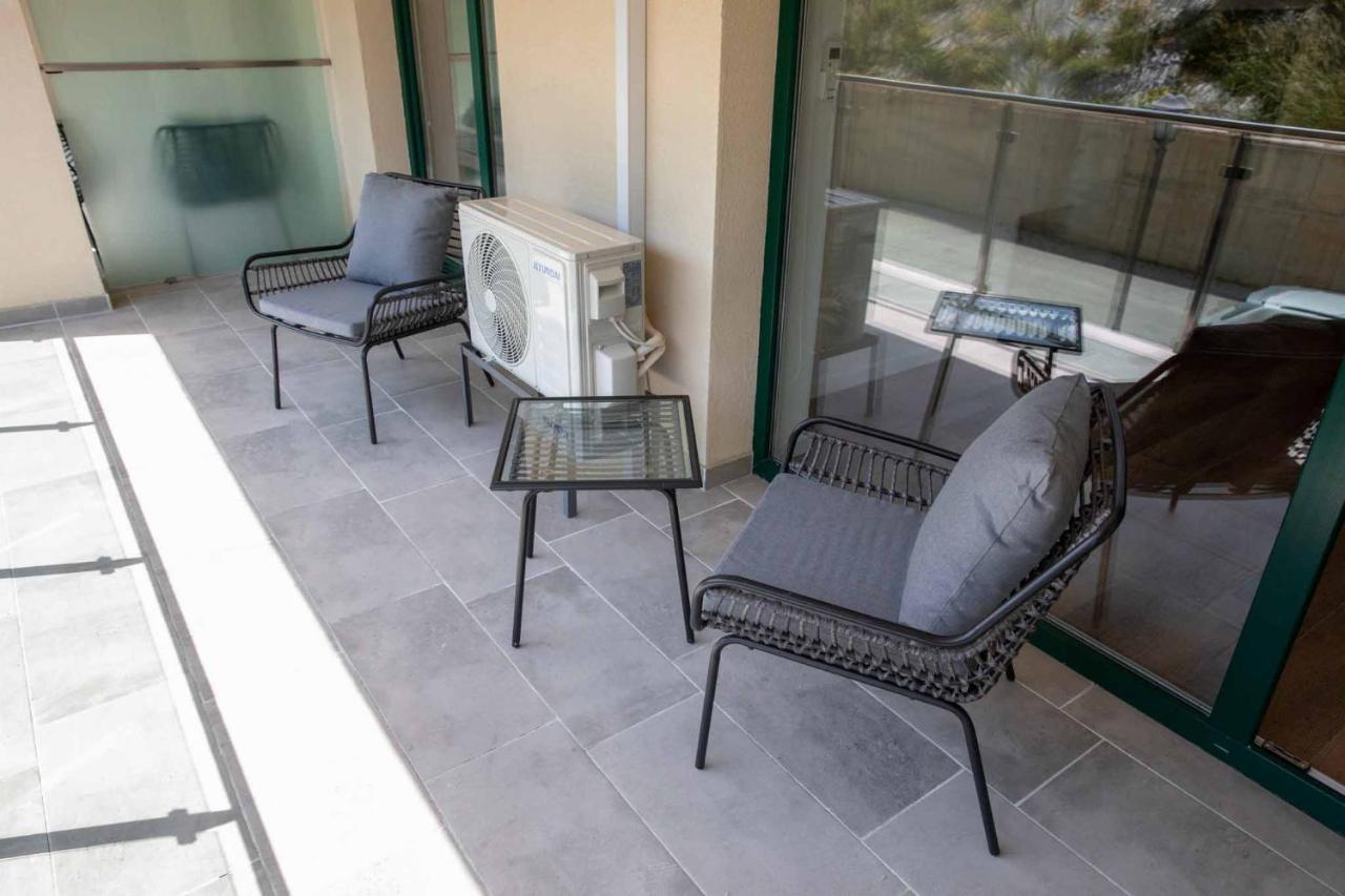 Bg Luximmo Apartments Cluj-Napoca Eksteriør bilde