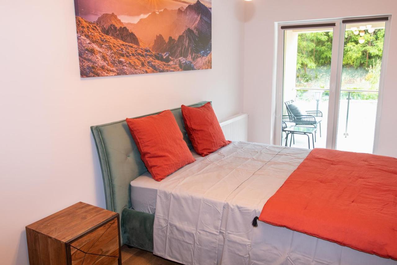 Bg Luximmo Apartments Cluj-Napoca Eksteriør bilde