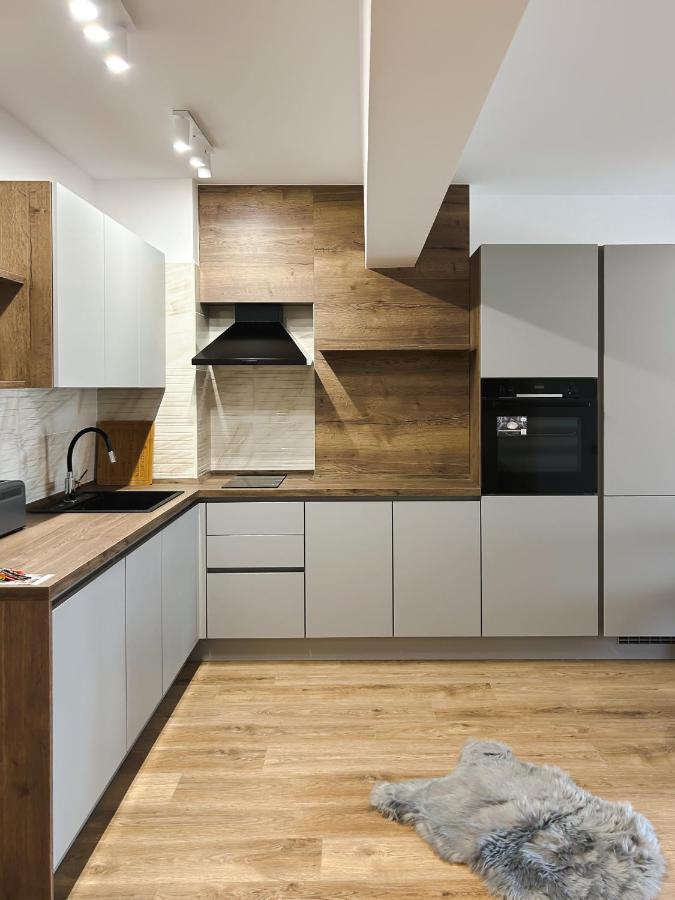 Bg Luximmo Apartments Cluj-Napoca Eksteriør bilde