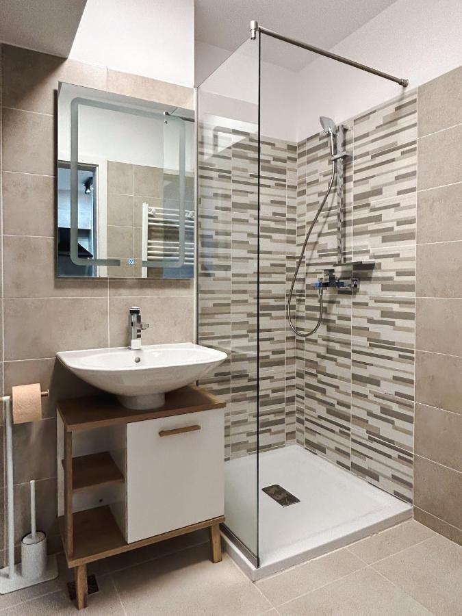 Bg Luximmo Apartments Cluj-Napoca Eksteriør bilde